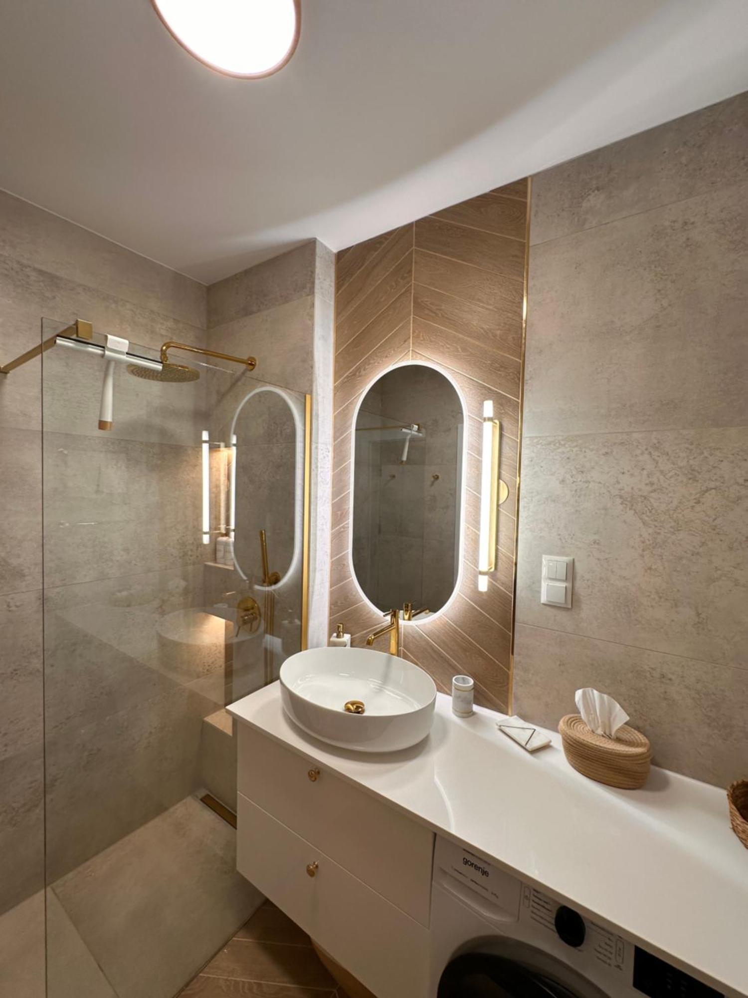 Apartament Paryska Еленя-Гура Экстерьер фото
